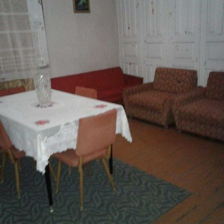 Levani'S Guesthouse Zugdidi Exterior photo
