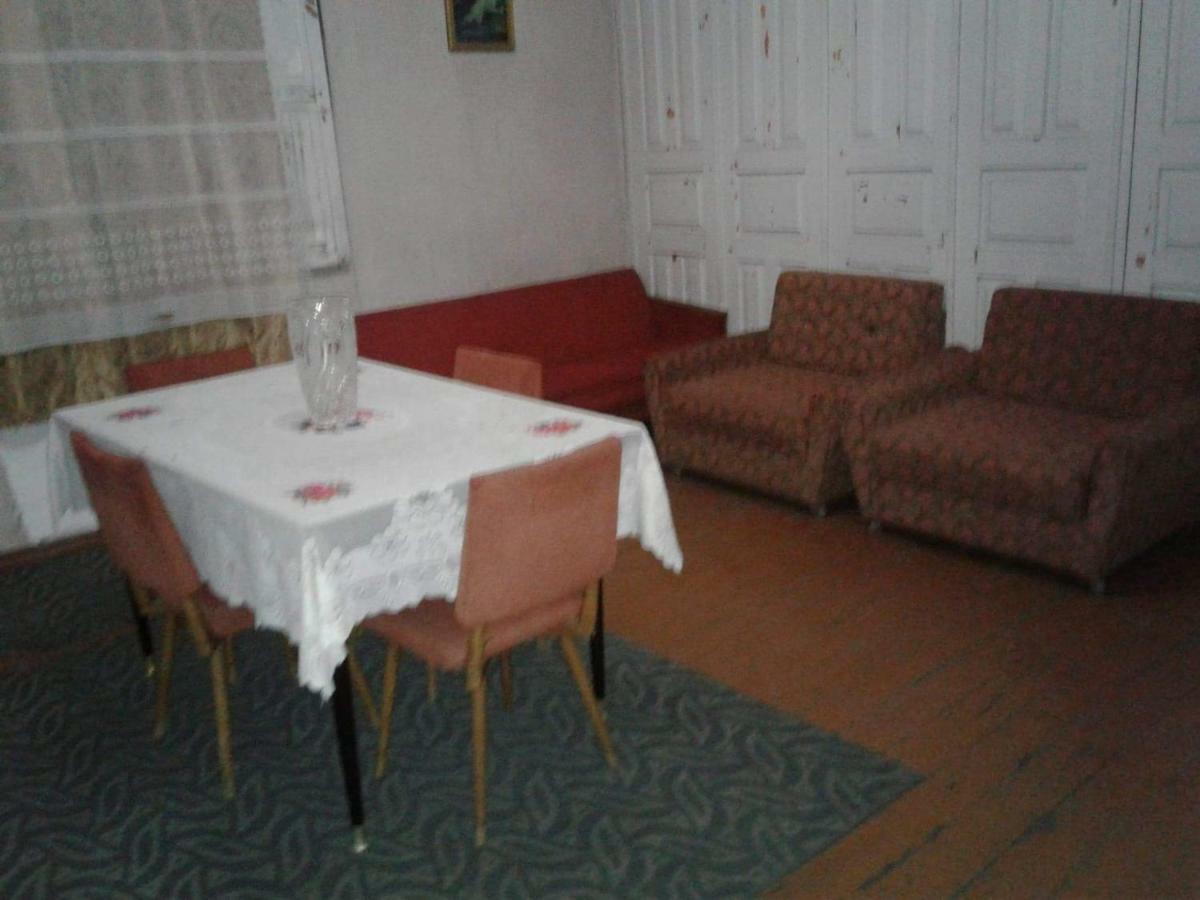 Levani'S Guesthouse Zugdidi Exterior photo
